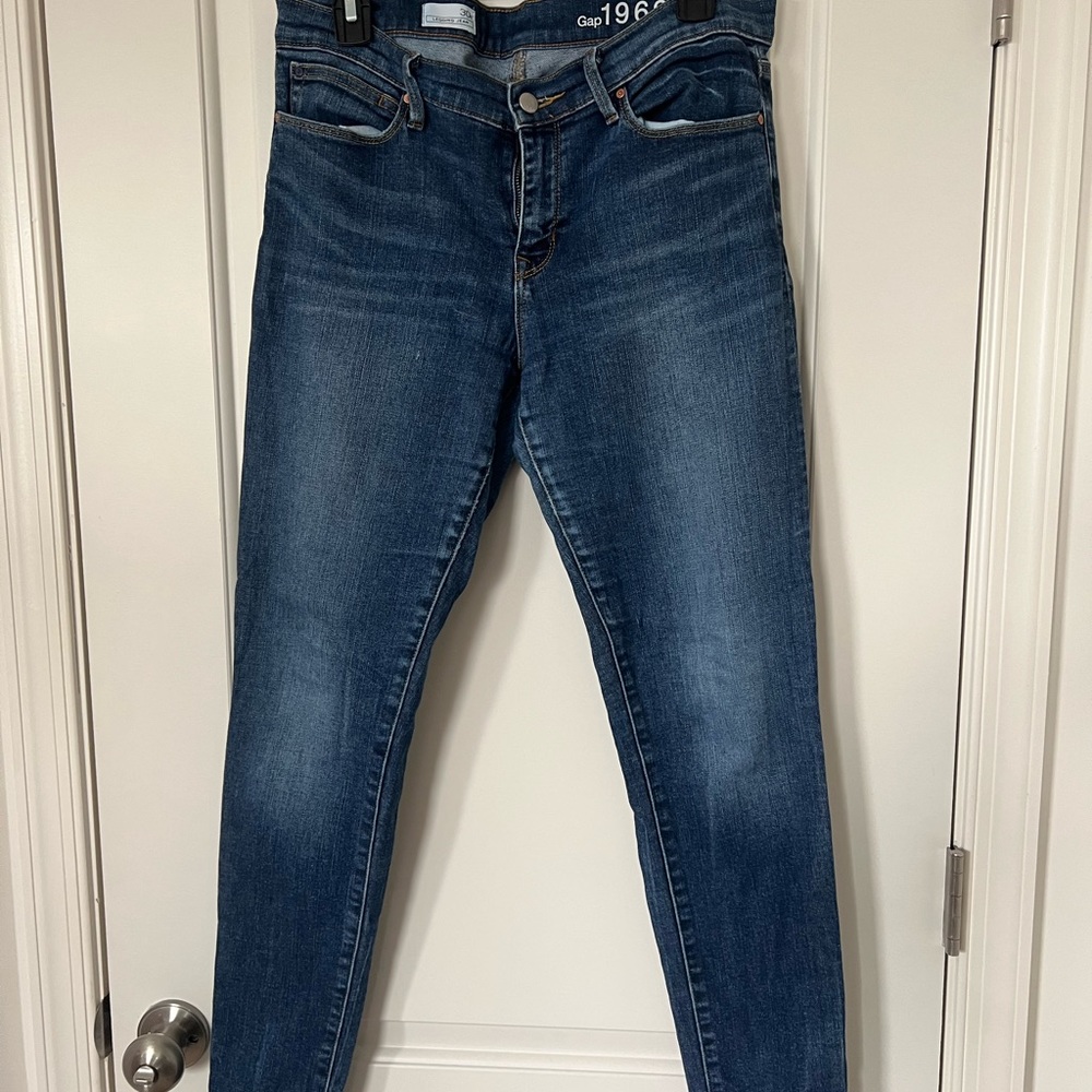 Gap - size 30R skinny jeans